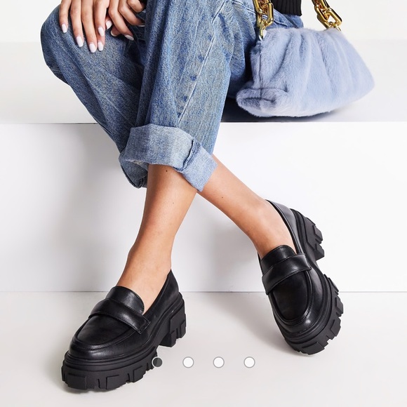 ASOS DESIGN Movable padded chunky loafers in black - Picture 1 of 4